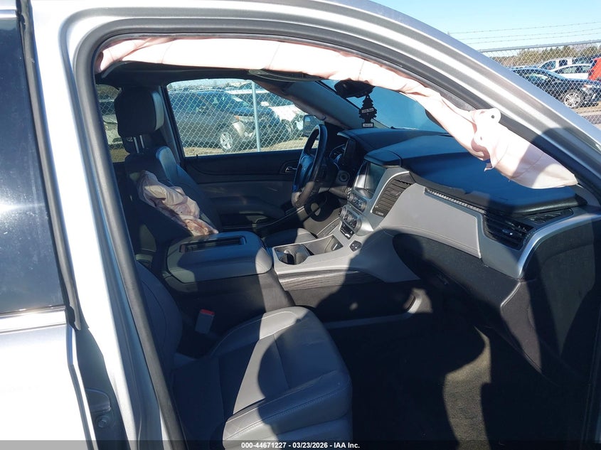 2018 Chevrolet Tahoe VIN 1GNSKBKCXJR180727 IAAI salvage auction — RIGHT SIDE, Salvage Title, sold $5,050 on 2026-08-03 (photo 5)