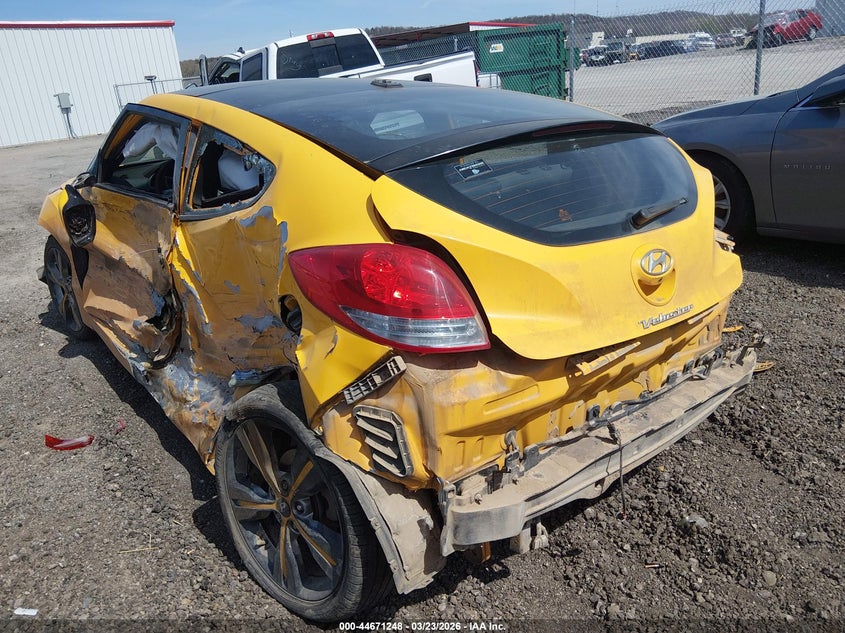 2016 Hyundai Veloster VIN KMHTC6AD9GU291041 IAAI salvage auction — FRONT & REAR, Junk (Oklahoma), sold $475 on 2026-07-07 (photo 3)