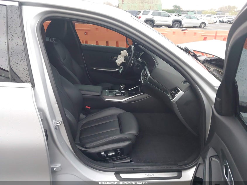 2019 BMW 3er VIN WBA5R1C5XKAK09460 IAAI salvage auction — FRONT END, Salvage (Oregon), sold $3,550 on 2026-08-08 (photo 5)