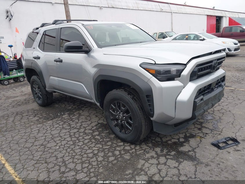 2025 Toyota 4runner VIN JTEVA5BR0S5073513 IAAI salvage auction — LEFT FRONT, Salvage Title, sold $30,050 on 2026-09-17 (photo 1)