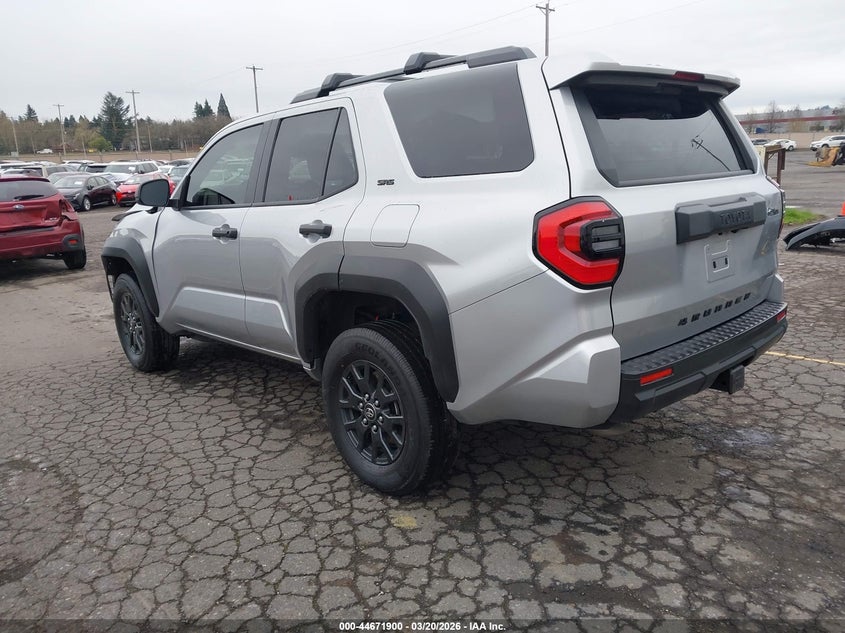 2025 Toyota 4runner VIN JTEVA5BR0S5073513 IAAI salvage auction — LEFT FRONT, Salvage Title, sold $30,050 on 2026-09-17 (photo 3)