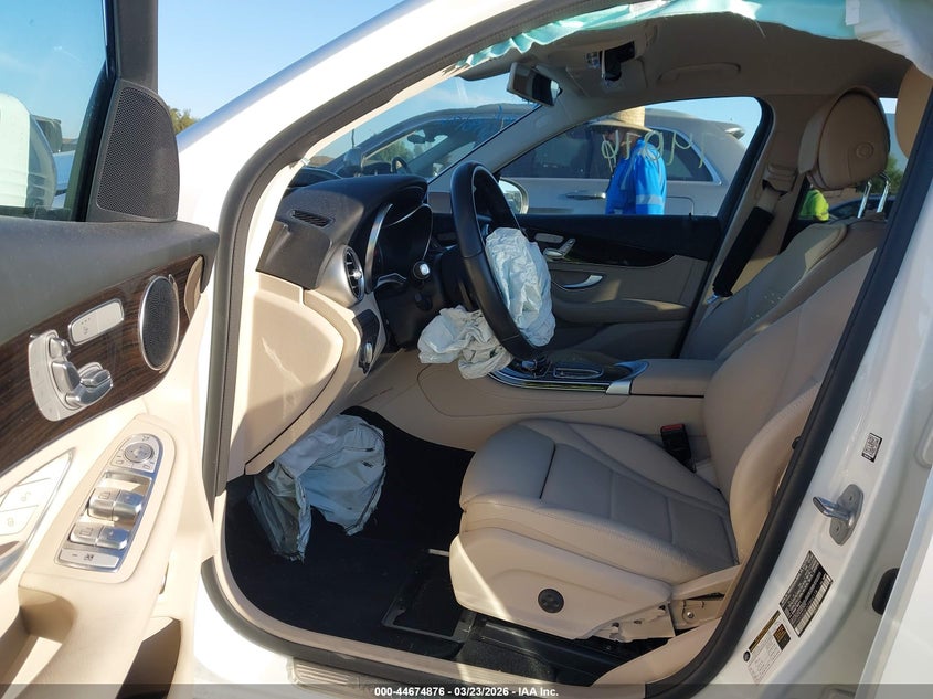 2020 Mercedes-benz Glc VIN W1N0G8DB1LF846119 IAAI salvage auction — FRONT END, Salvage Title, sold $5,600 on 2026-07-17 (photo 5)