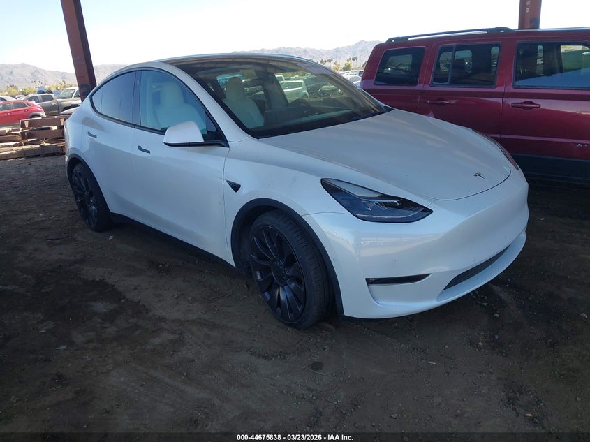 2021 Tesla Model y VIN 5YJYGDEF1MF209399 IAAI salvage auction — UNKNOWN, Salvage Title, sold $18,200 on 2026-07-21 (photo 1)