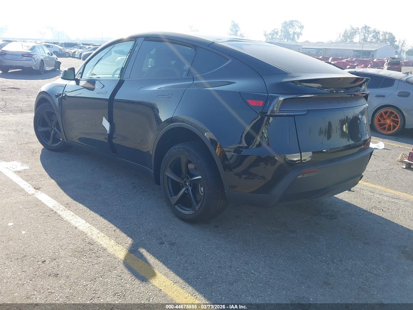 2026 Tesla Model y VIN 7SAYGDED1TF585102 IAAI salvage auction — RIGHT FRONT, Salvage (California), sold $12,175 on 2026-07-14 (photo 3)