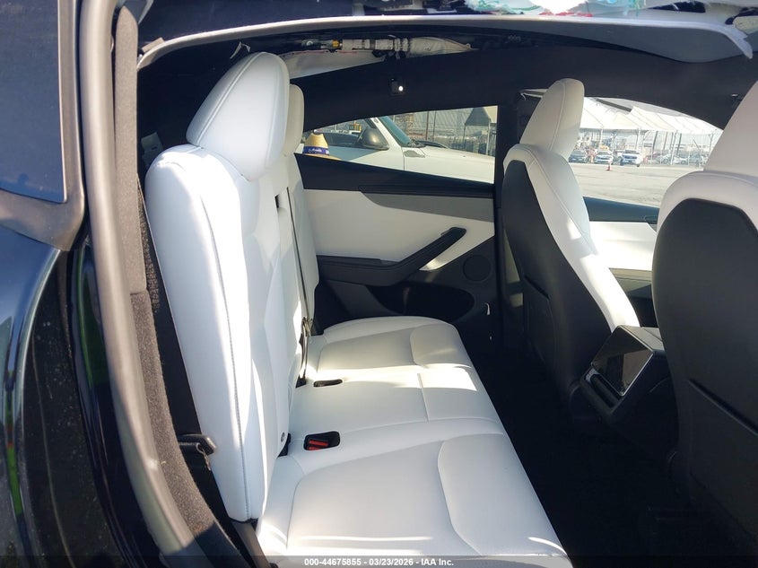 2026 Tesla Model y VIN 7SAYGDED1TF585102 IAAI salvage auction — RIGHT FRONT, Salvage (California), sold $12,175 on 2026-07-14 (photo 8)