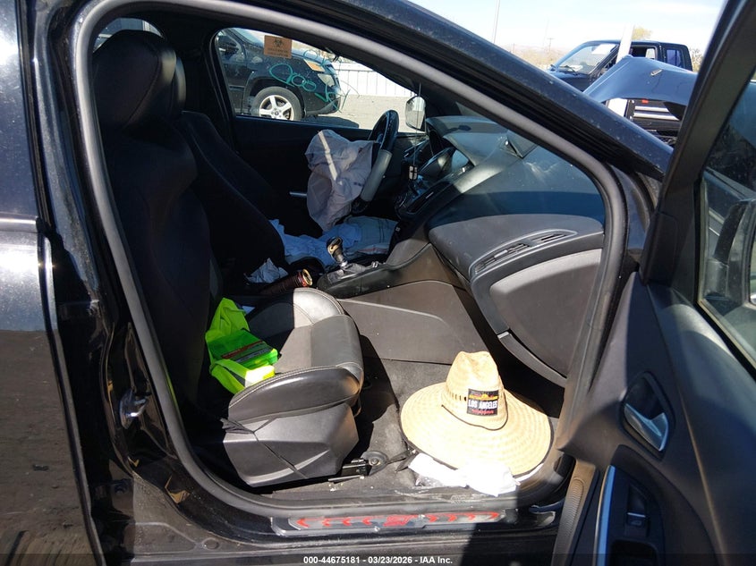 2014 Ford Focus st VIN 1FADP3L92EL243782 IAAI salvage auction — FRONT & REAR, Salvage (New Mexico), sold $200 on 2026-07-06 (photo 5)