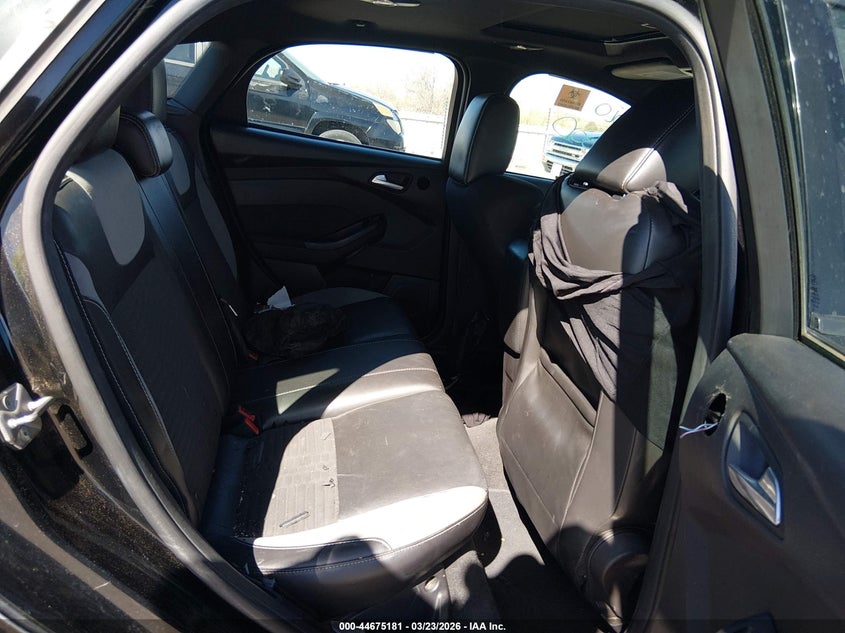 2014 Ford Focus st VIN 1FADP3L92EL243782 IAAI salvage auction — FRONT & REAR, Salvage (New Mexico), sold $200 on 2026-07-06 (photo 8)