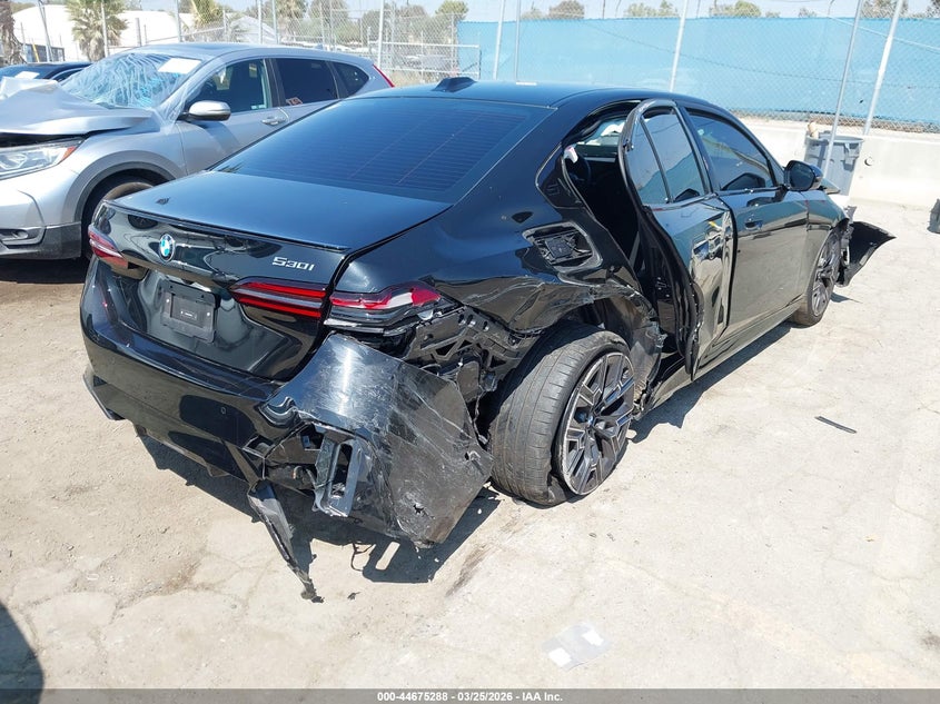 2026 BMW 5er VIN WBA43FJ08TCW20086 IAAI salvage auction — FRONT END, Salvage (California), sold $16,500 on 2026-07-29 (photo 4)