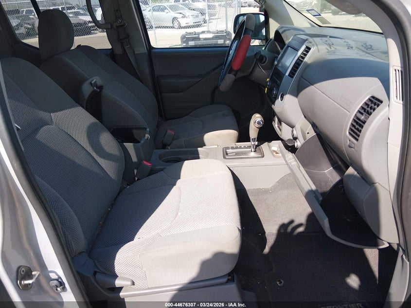 2019 Nissan Navara (frontier) VIN 1N6AD0ER9KN740259 IAAI salvage auction — FRONT END, Original (Texas), sold $3,550 on 2026-07-09 (photo 5)