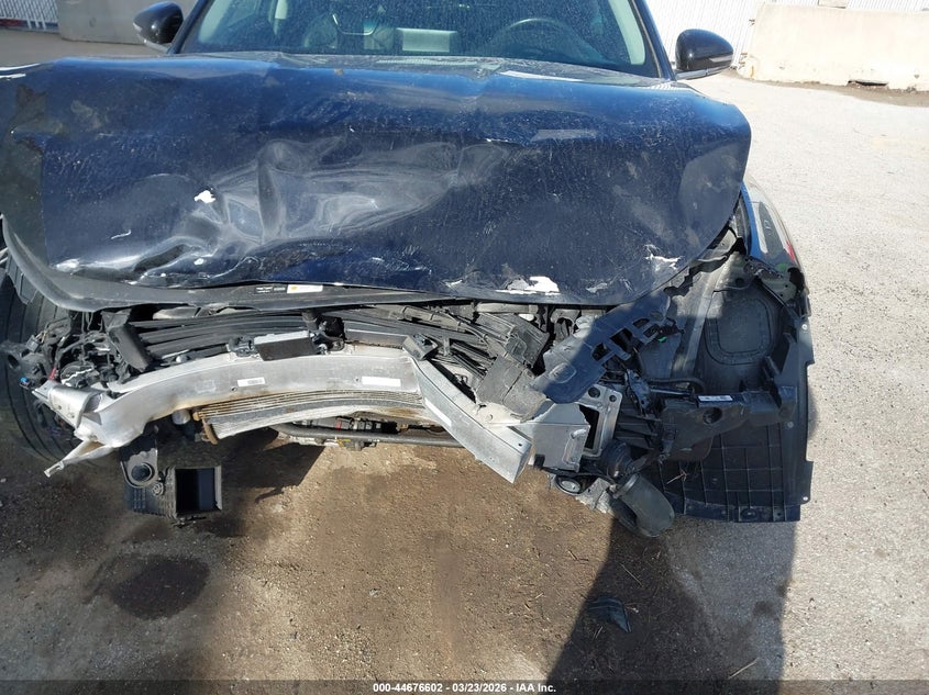 2019 Genesis G70 VIN KMTG54LE4KU042943 IAAI salvage auction — FRONT END, Salvage (Illinois), sold $3,600 on 2026-07-07 (photo 6)