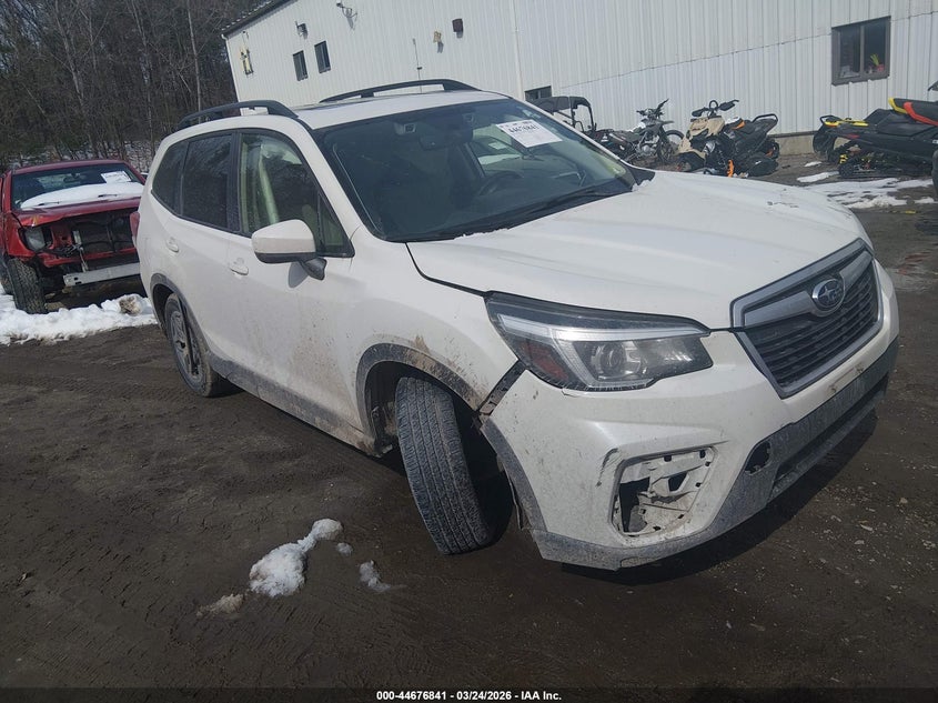 2020 Subaru Forester VIN JF2SKAGC4LH569708 IAAI salvage auction — RIGHT FRONT, Salvage (Vermont), sold $3,950 on 2026-07-09 (photo 1)