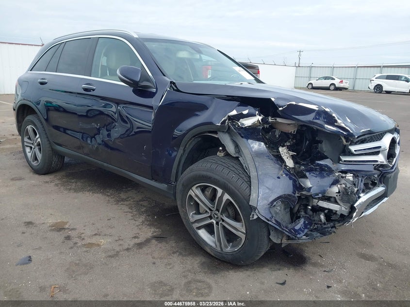 2019 Mercedes-benz Glc VIN WDC0G4JBXKV163712 IAAI salvage auction — RIGHT SIDE, Salvage (Oregon), sold $3,250 on 2026-07-21 (photo 1)