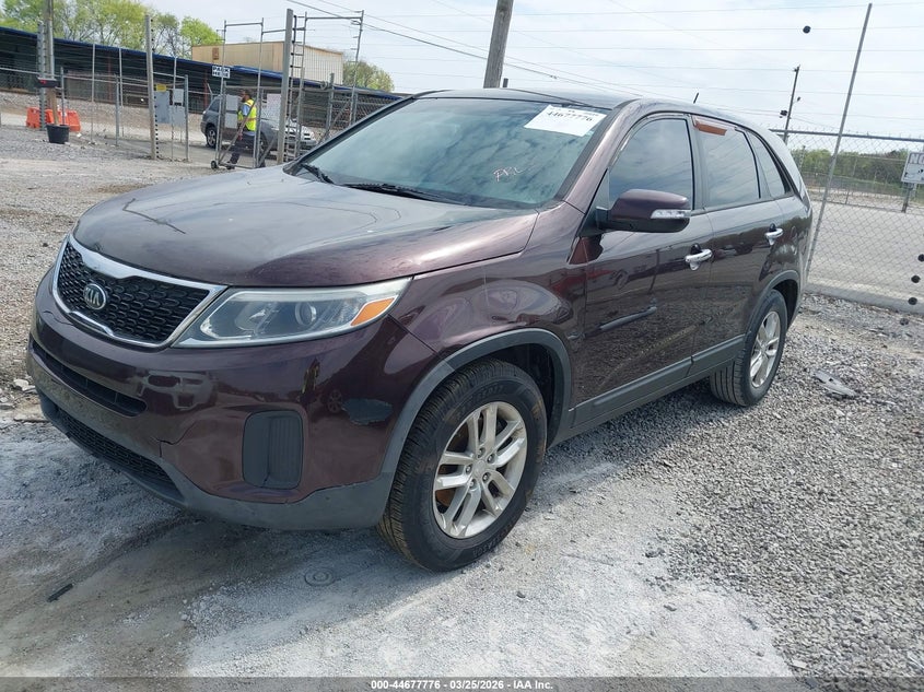 2015 Kia Sorento VIN 5XYKT3A61FG655534 IAAI salvage auction — TRANSMISSION, Wait Title, sold $175 on 2026-07-29 (photo 2)