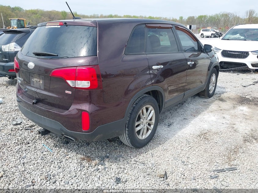 2015 Kia Sorento VIN 5XYKT3A61FG655534 IAAI salvage auction — TRANSMISSION, Wait Title, sold $175 on 2026-07-29 (photo 4)