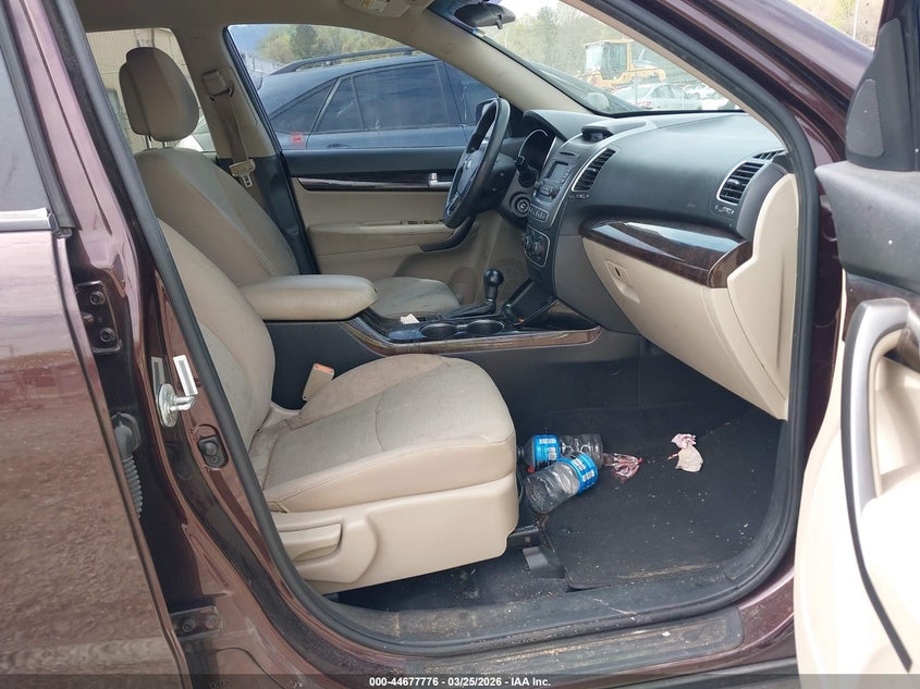 2015 Kia Sorento VIN 5XYKT3A61FG655534 IAAI salvage auction — TRANSMISSION, Wait Title, sold $175 on 2026-07-29 (photo 5)