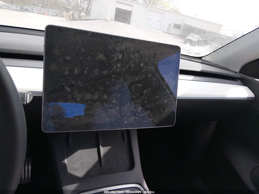 2021 Tesla Model y VIN 5YJYGDEF5MF230420 IAAI salvage auction — SIDE, Salvage (Kentucky), sold $5,900 on 2026-07-10 (photo 7)