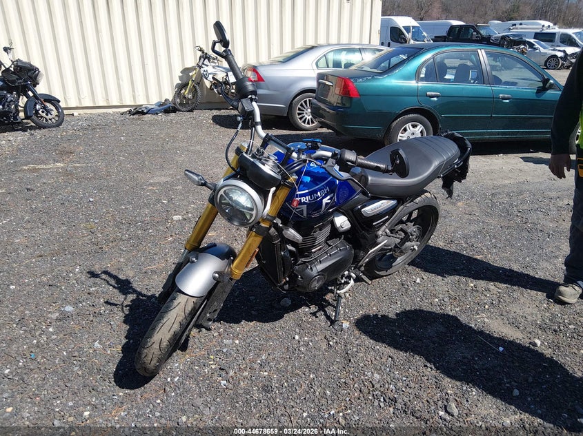 2024 Triumph motorcycle Speed VIN SMTT127Y5RNA12893 IAAI salvage auction — Unknown, Rebuildable (Florida), sold $950 on 2026-07-17 (photo 2)