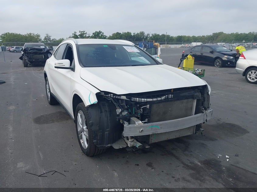 2020 Mercedes-benz Gla-klasse VIN W1NTG4EBXLU040151 IAAI salvage auction — FRONT END, Wait Title, sold $3,800 on 2026-07-31 (photo 1)