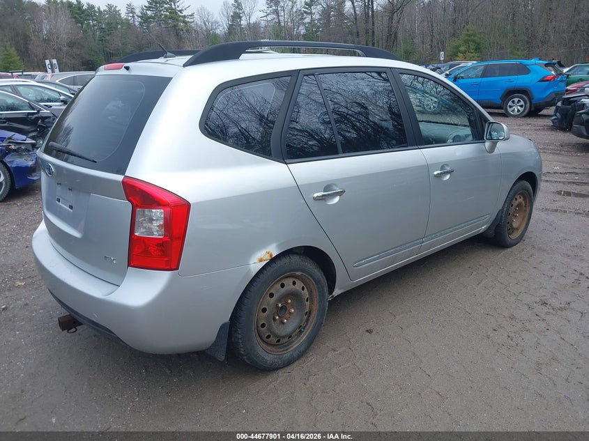 2010 Kia Rondo VIN KNAHH8A84A7305067 IAAI salvage auction — SIDE, Non-Usa Canadian (Vermont), sold $125 on 2026-07-23 (photo 4)