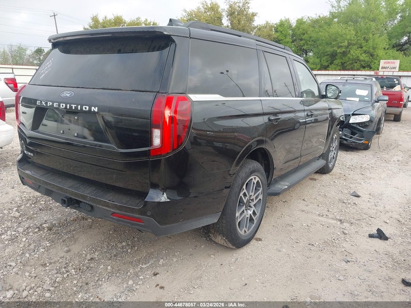2025 Ford Expedition VIN 1FMJU1J87SEA19763 IAAI salvage auction — FRONT END, Clear (Florida), sold $35,550 on 2026-07-30 (photo 4)