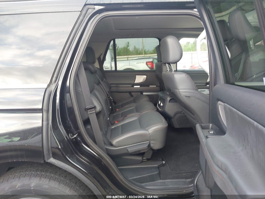 2025 Ford Expedition VIN 1FMJU1J87SEA19763 IAAI salvage auction — FRONT END, Clear (Florida), sold $35,550 on 2026-07-30 (photo 8)