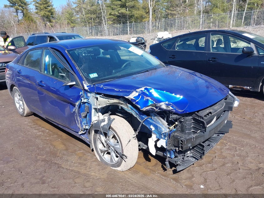 2021 Hyundai Elantra VIN KMHLL4AG5MU127585 IAAI salvage auction — FRONT END, Wait Title, sold $1,500 on 2026-07-24 (photo 1)