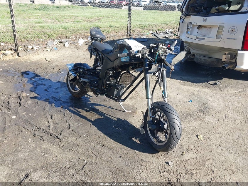2023 Dusr Moped VIN LXDTCARA8P1042023 IAAI salvage auction — FRONT END, Wait Title, sold $100 on 2026-07-09 (photo 1)