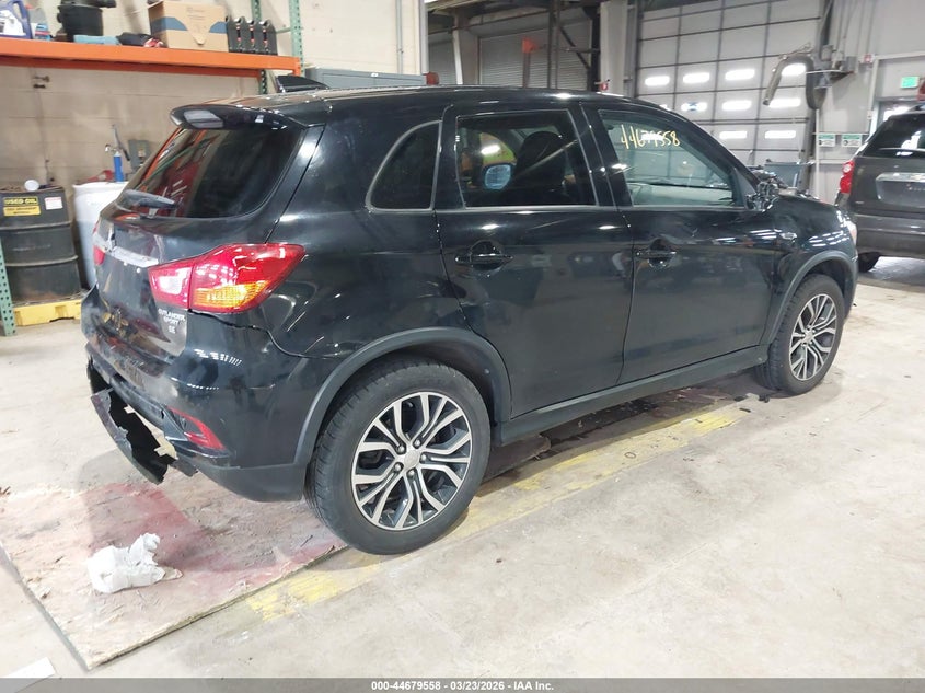 2018 Mitsubishi Outlander VIN JA4AP3AW5JZ036827 IAAI salvage auction — REAR END, Salvage Title, sold $2,050 on 2026-07-18 (photo 4)