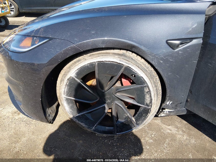 2024 Tesla Model 3 VIN 5YJ3E1ET2RF824605 IAAI salvage auction — LEFT FRONT, Wait Title, sold $17,700 on 2026-07-24 (photo 6)