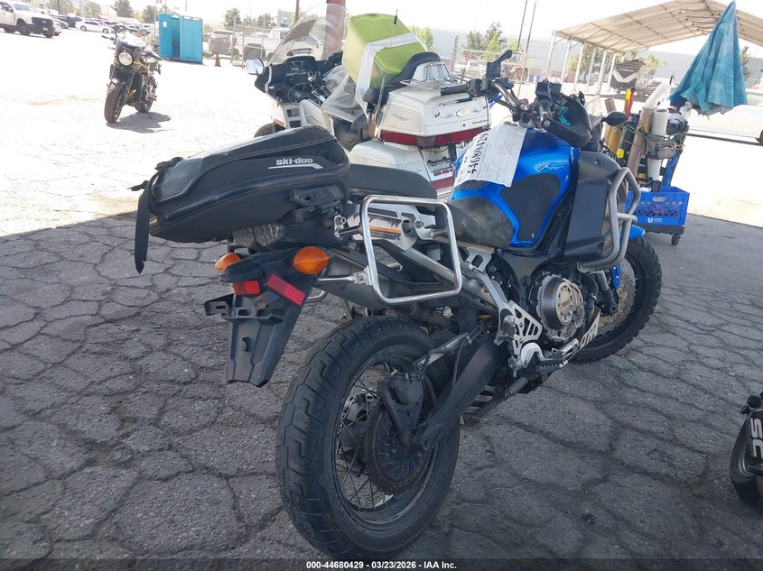2012 Yamaha Xt VIN JYADP03E0CA000255 IAAI salvage auction — LEFT & RIGHT, Salvage (California), sold $25 on 2026-07-21 (photo 4)