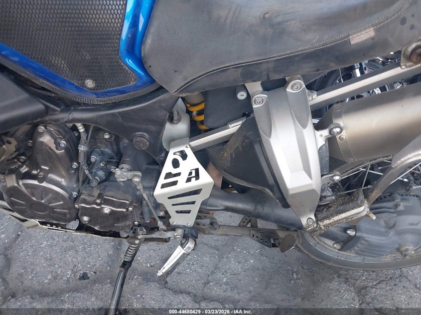 2012 Yamaha Xt VIN JYADP03E0CA000255 IAAI salvage auction — LEFT & RIGHT, Salvage (California), sold $25 on 2026-07-21 (photo 9)