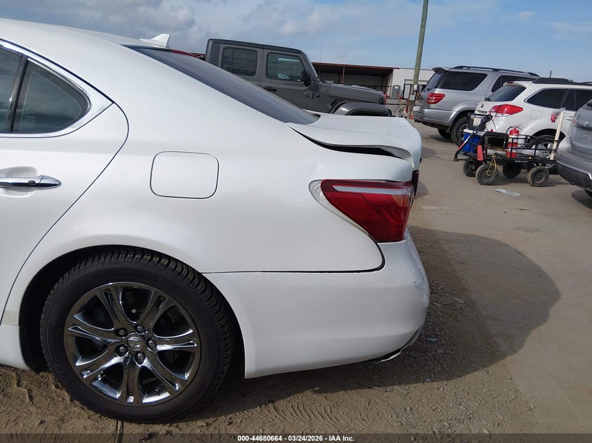 2010 Lexus Ls 460 VIN JTHDL1EF9A5002103 IAAI salvage auction — REAR END, Original (Texas), sold $675 on 2026-07-28 (photo 6)