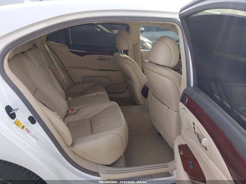 2010 Lexus Ls 460 VIN JTHDL1EF9A5002103 IAAI salvage auction — REAR END, Original (Texas), sold $675 on 2026-07-28 (photo 8)
