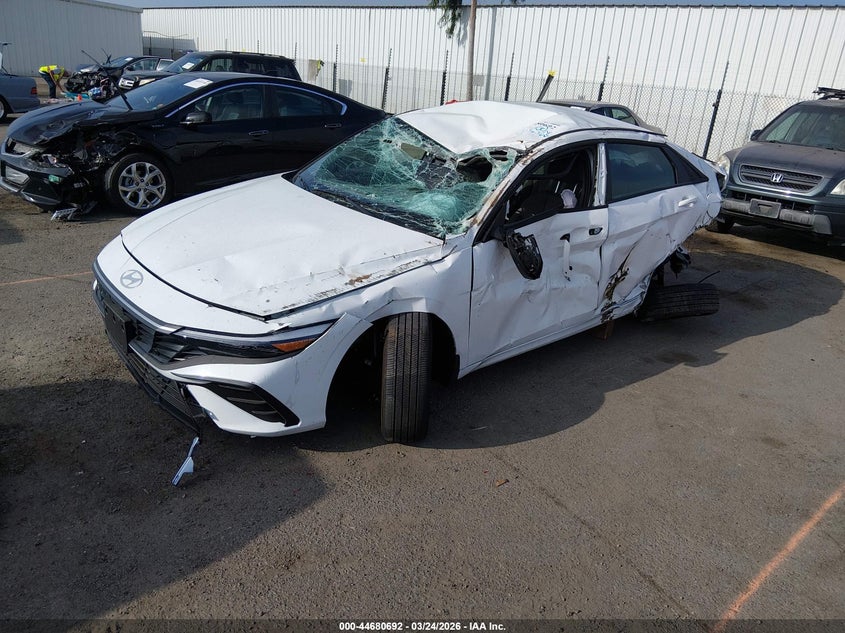 2025 Hyundai Elantra VIN KMHLM4DJ0SU150435 IAAI salvage auction — ROLLOVER, Wait Title, sold $875 on 2026-07-06 (photo 2)