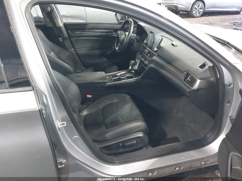 2020 Honda Accord VIN 1HGCV1F5XLA105667 IAAI salvage auction — FRONT END, Clear (Virginia), sold $5,300 on 2026-07-25 (photo 5)