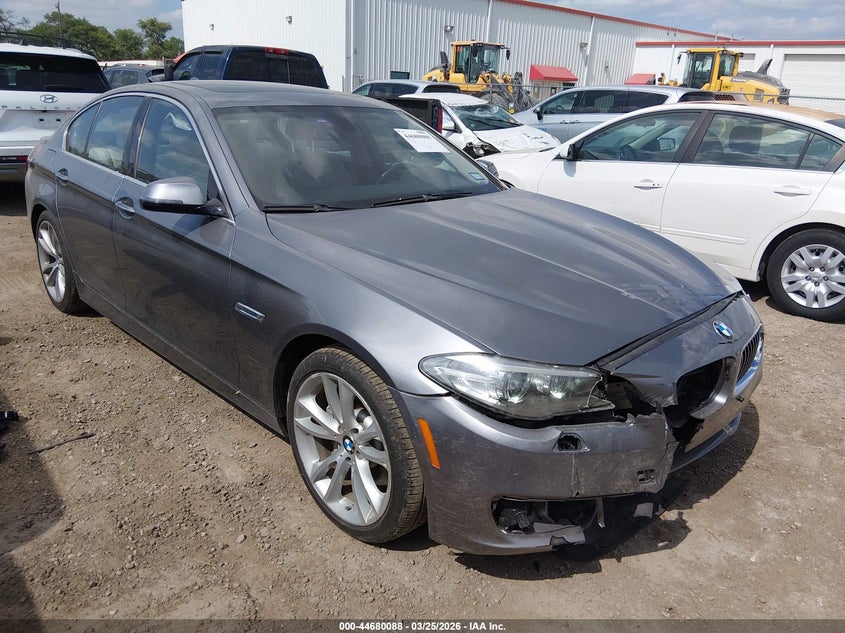 2014 BMW 5er VIN WBA5B1C50ED478851 IAAI salvage auction — FRONT END, Wait Title, sold $650 on 2026-07-28 (photo 1)