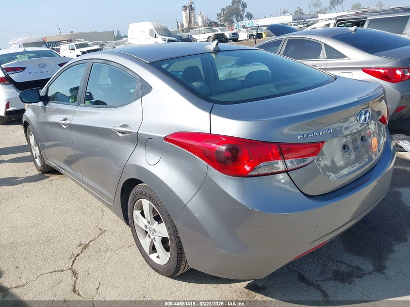 2013 Hyundai Elantra VIN KMHDH4AE2DU572256 IAAI salvage auction — RIGHT FRONT, Salvage Title, sold $1,750 on 2026-07-08 (photo 3)