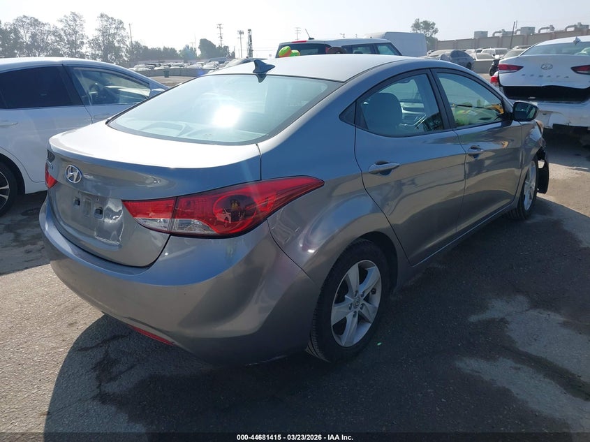 2013 Hyundai Elantra VIN KMHDH4AE2DU572256 IAAI salvage auction — RIGHT FRONT, Salvage Title, sold $1,750 on 2026-07-08 (photo 4)