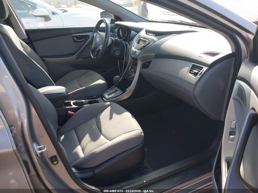 2013 Hyundai Elantra VIN KMHDH4AE2DU572256 IAAI salvage auction — RIGHT FRONT, Salvage Title, sold $1,750 on 2026-07-08 (photo 5)