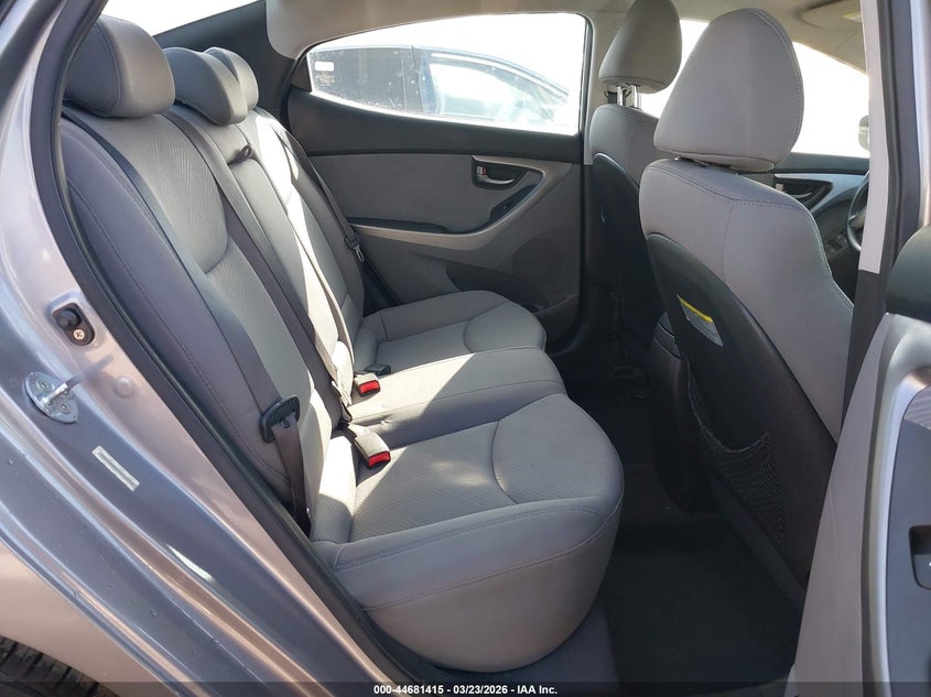 2013 Hyundai Elantra VIN KMHDH4AE2DU572256 IAAI salvage auction — RIGHT FRONT, Salvage Title, sold $1,750 on 2026-07-08 (photo 8)