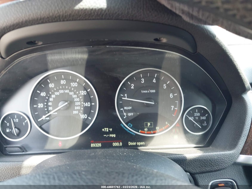 2015 BMW 3er VIN WBA3B3C54FF548697 IAAI salvage auction — RIGHT SIDE, Wait Title, sold $2,400 on 2026-07-29 (photo 7)