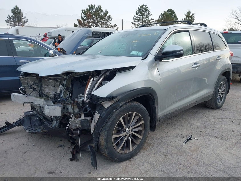 2019 Toyota Highlander VIN 5TDJZRFH4KS590151 IAAI salvage auction — FRONT END, Wait Title, sold $3,000 on 2026-07-23 (photo 2)