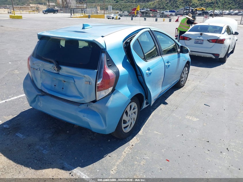 2015 Toyota Prius c VIN JTDKDTB3XF1102480 IAAI salvage auction — REAR END, Salvage (California), sold $1,250 on 2026-07-29 (photo 4)