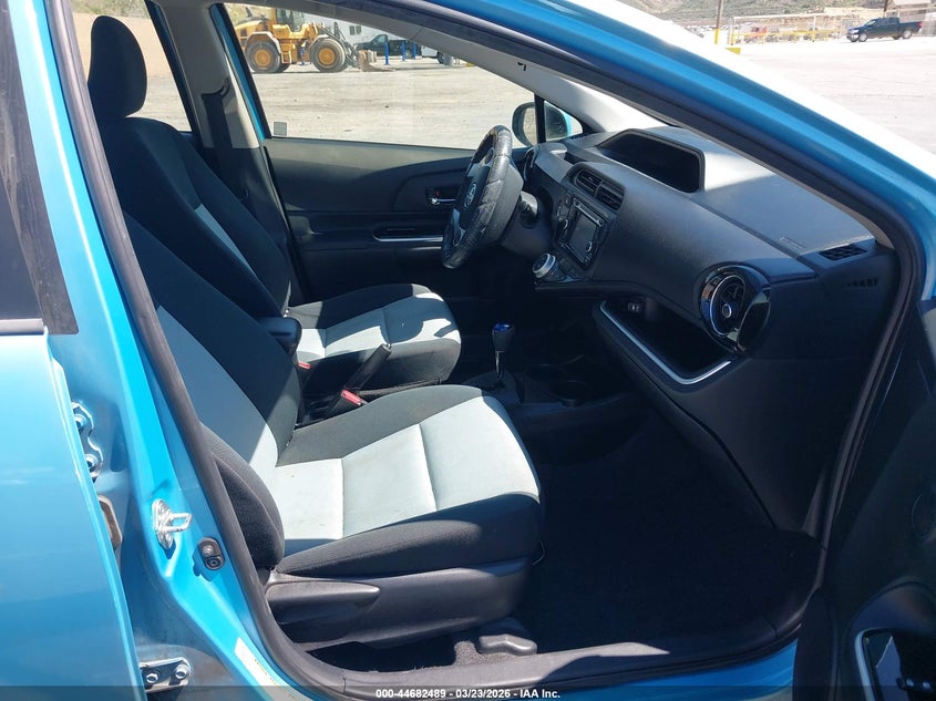 2015 Toyota Prius c VIN JTDKDTB3XF1102480 IAAI salvage auction — REAR END, Salvage (California), sold $1,250 on 2026-07-29 (photo 5)