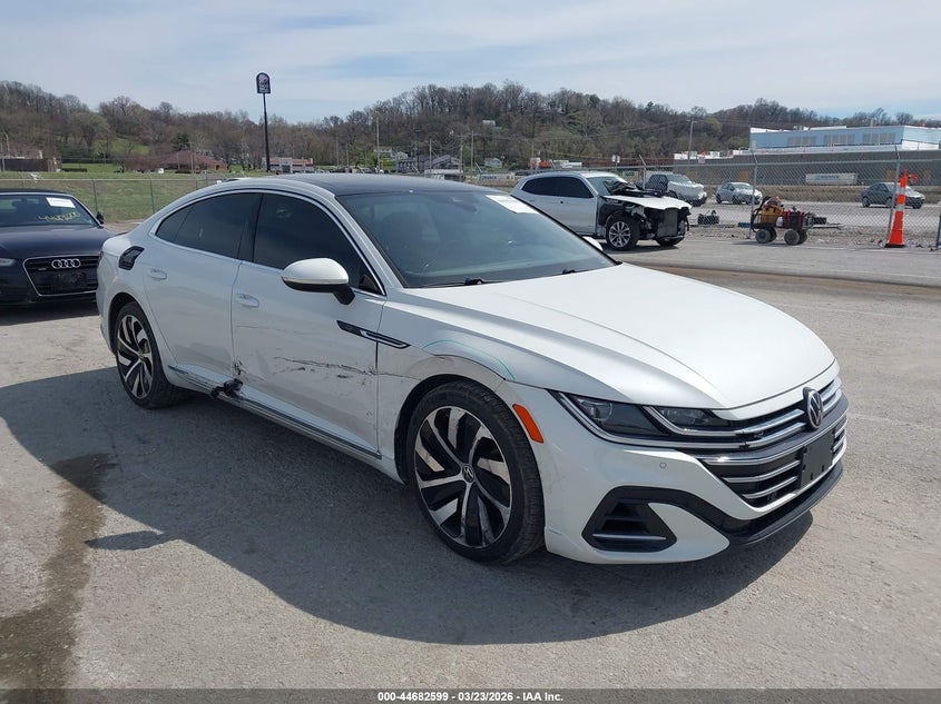 2021 Volkswagen Arteon VIN WVWSR7AN0ME009520 IAAI salvage auction — SIDE, Salvage (Illinois), sold $8,300 on 2026-08-08 (photo 1)