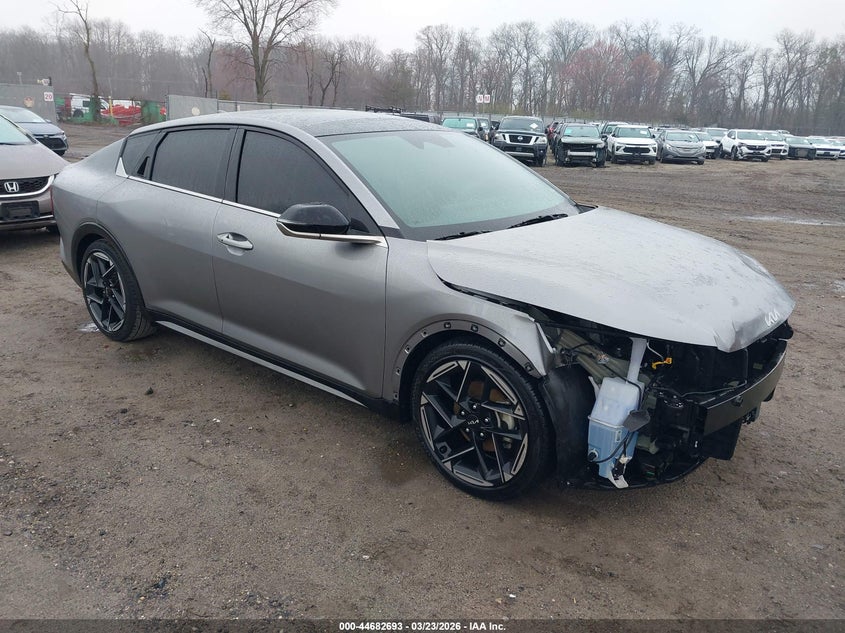 2025 Kia K4 VIN 3KPFW4DE2SE047112 IAAI salvage auction — FRONT END, Salvage (New Jersey), sold $8,400 on 2026-07-31 (photo 1)