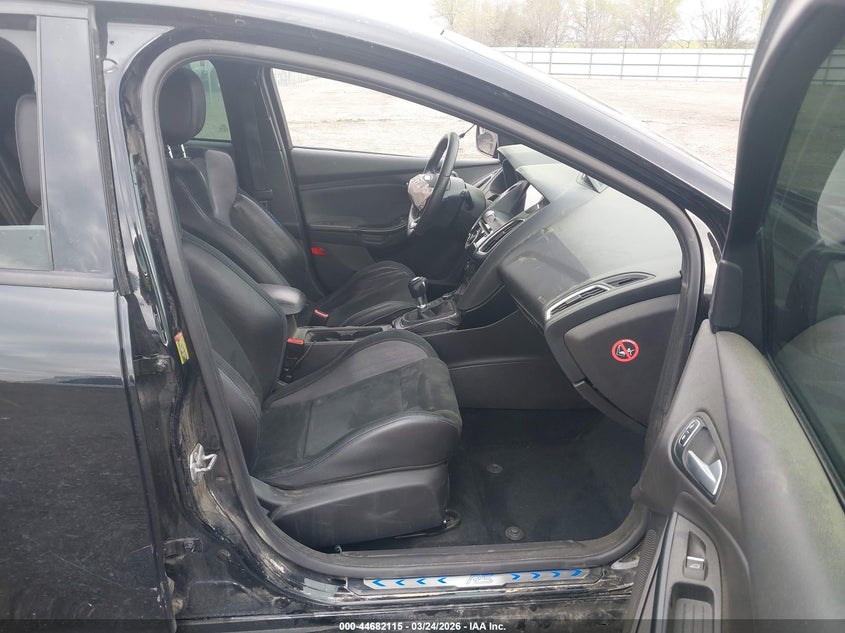 2016 Ford Focus rs VIN WF0DP3TH1G4116601 IAAI salvage auction — FRONT END, Wait Title, sold $3,650 on 2026-07-29 (photo 5)