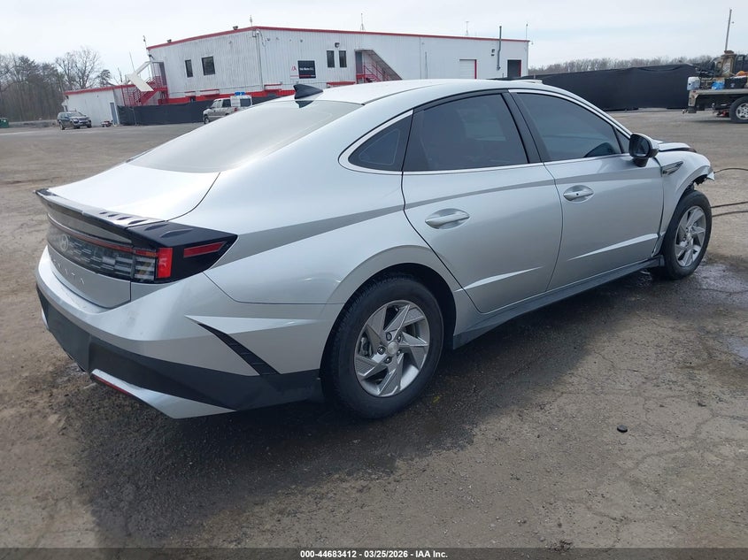 2025 Hyundai Sonata VIN KMHL24JAXSA438670 IAAI salvage auction — FRONT END, Salvage - Greater Than 75% (Maryland), sold $6,650 on 2026-07-08 (photo 4)