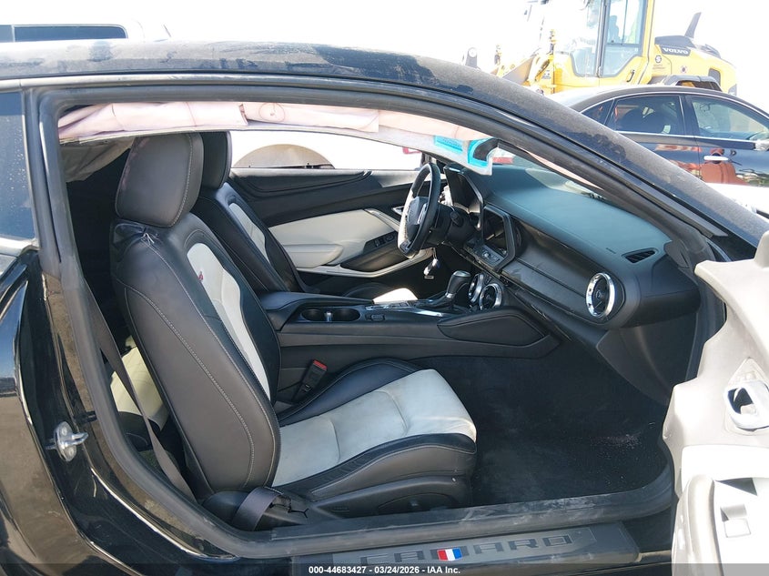 2016 Chevrolet Camaro VIN 1G1FH1R75G0136670 IAAI salvage auction — SIDE, Salvage (New Mexico), sold $9,600 on 2026-08-01 (photo 5)