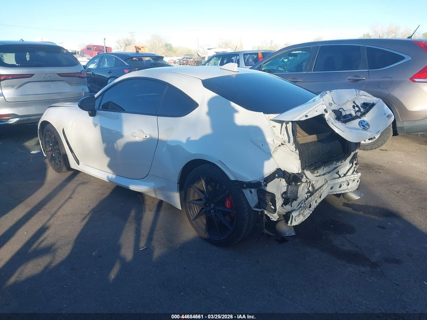 2025 Toyota Gr 86 VIN JF1ZNBE1XS8752272 IAAI salvage auction — FRONT & REAR, Wait Title, sold $25 on 2026-07-30 (photo 3)
